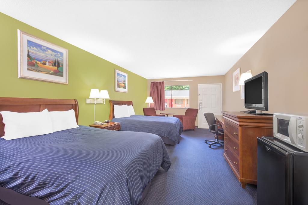 Hotel Express Anniston/Oxford Εξωτερικό φωτογραφία